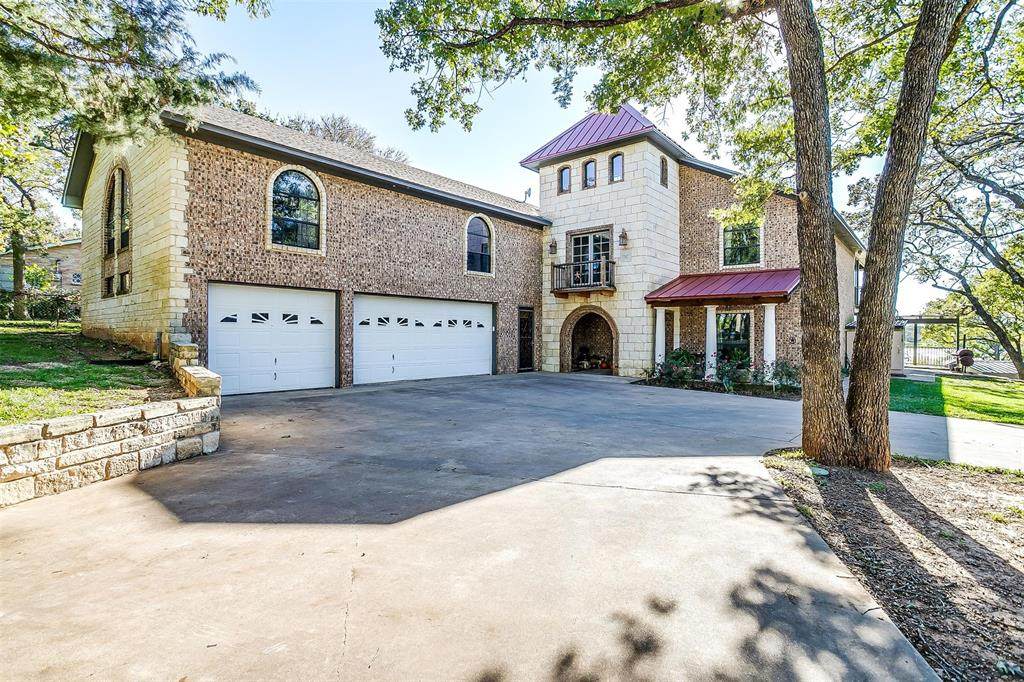 1728 Woodview Drive - Photo 1