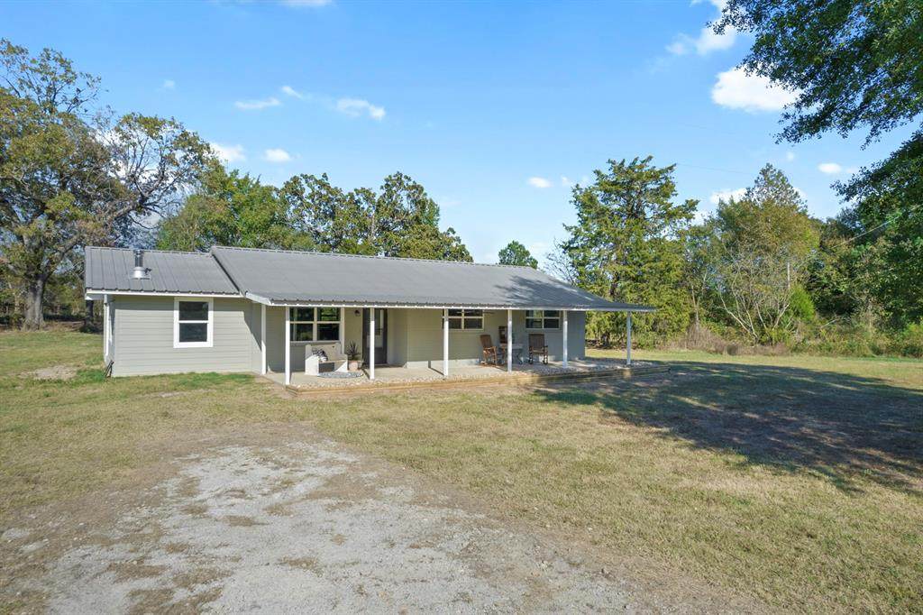 5201 Farm Road 1487 - Photo 1