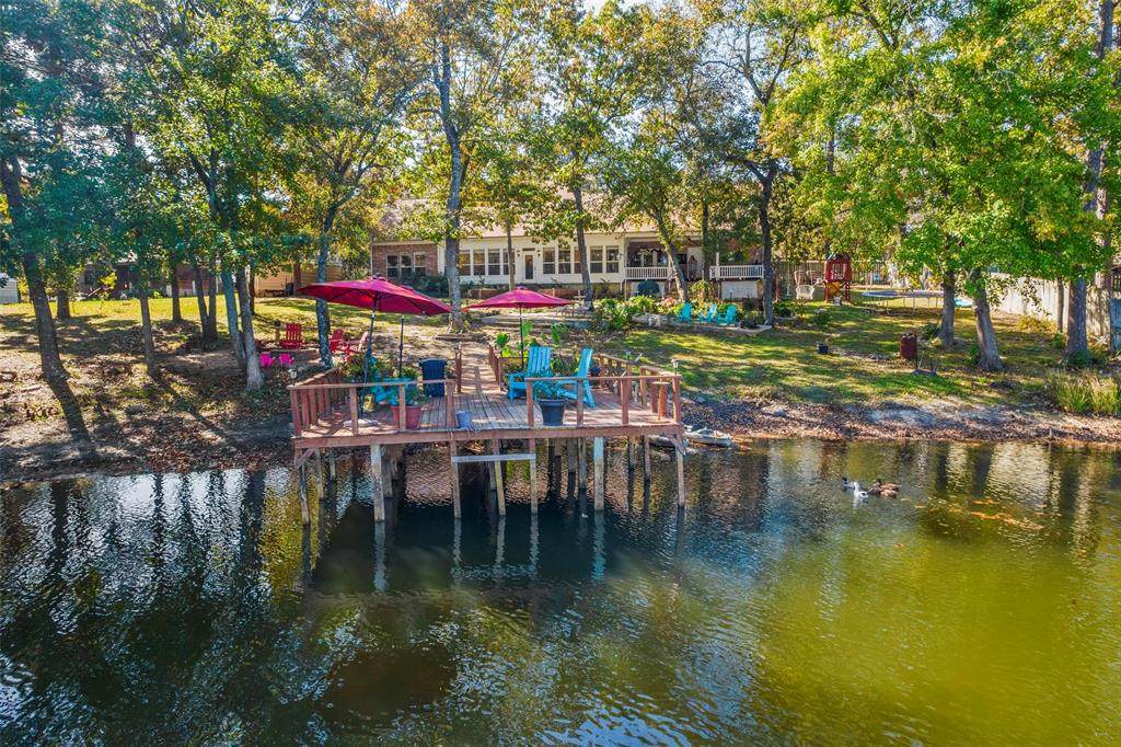 1533 Raintree Lakes Circle - Photo 1