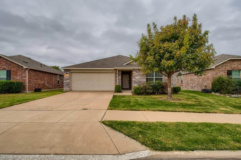 1704 Abby Creek Drive - Photo 1