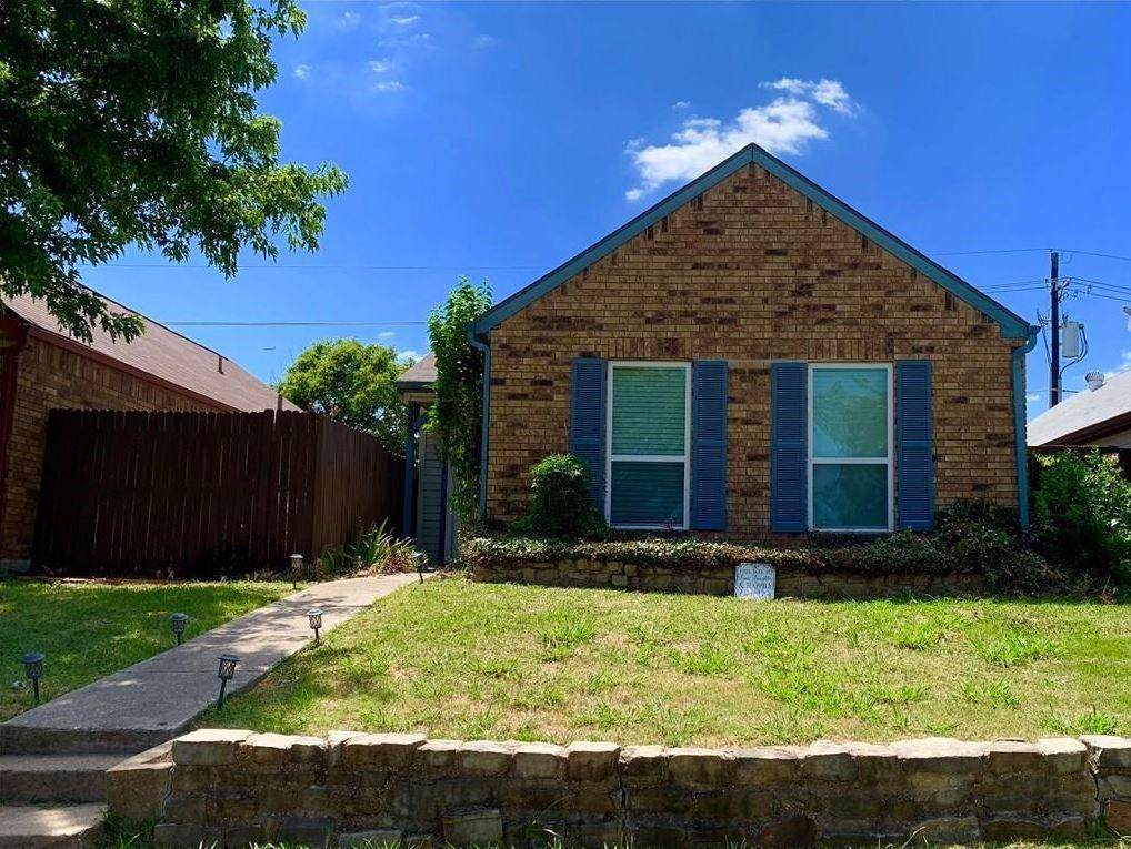 325 Teakwood Lane - Photo 1