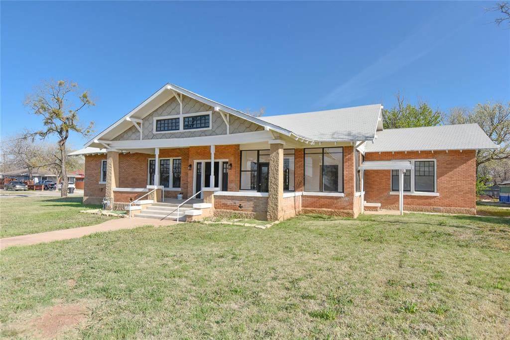 1746 3rd Street - Photo 1