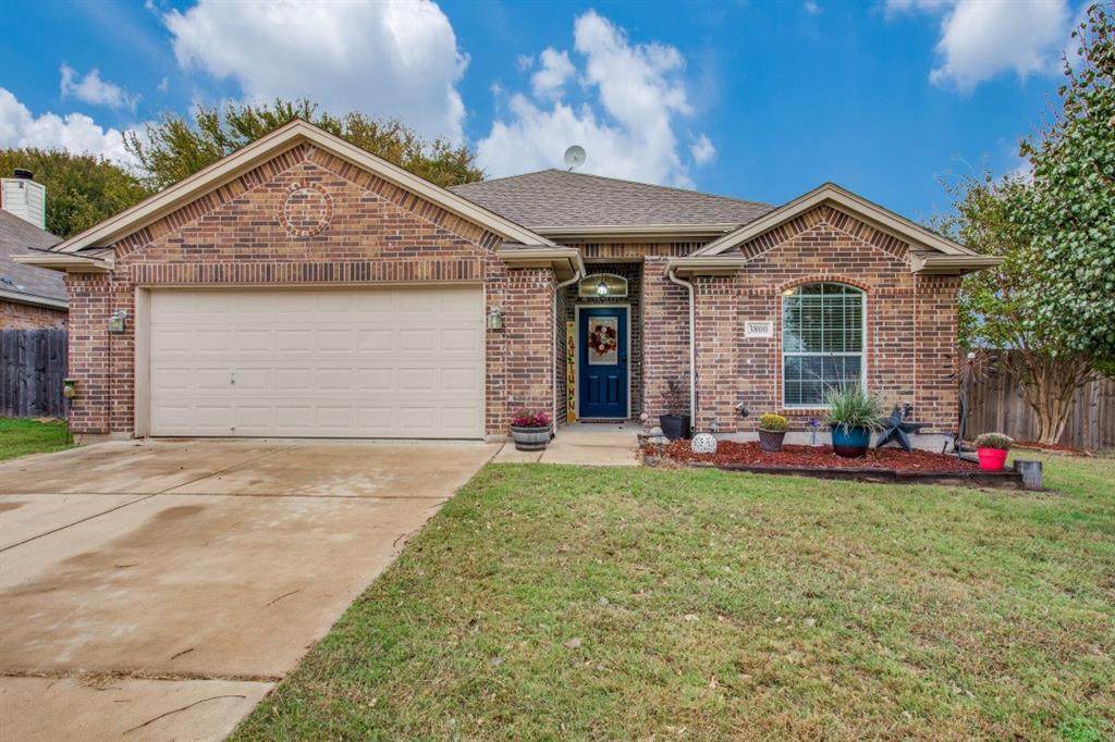 3800 Pine Circle - Photo 1