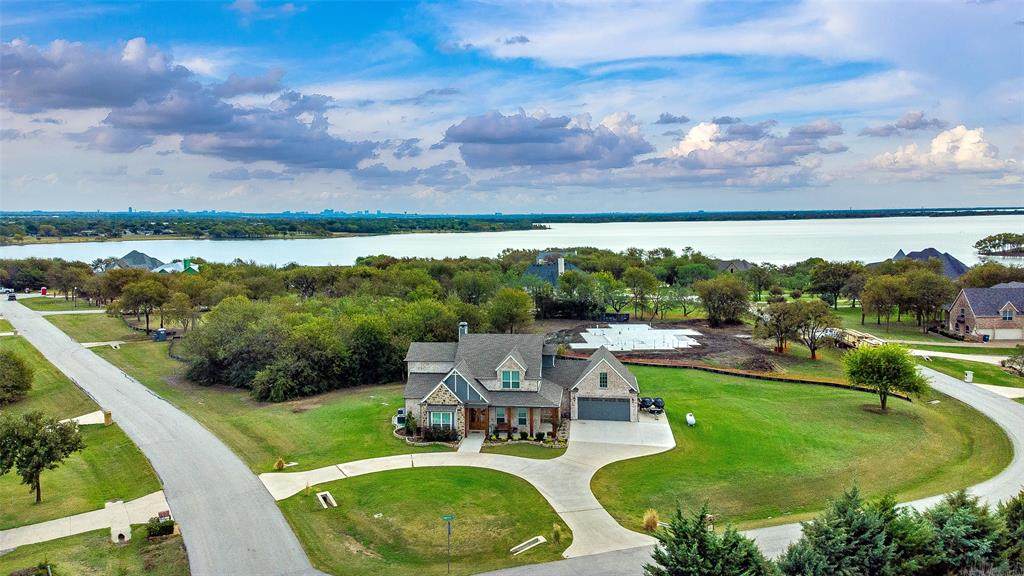 6001 Pinnacle Circle - Photo 1