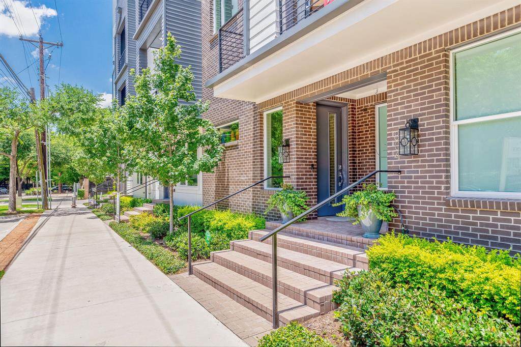 381 Greenbriar Lane - Photo 1