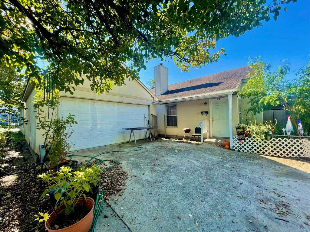 1909 California Drive - Photo 1