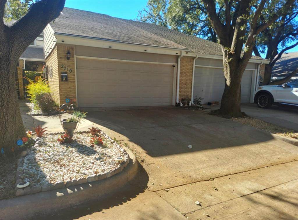 2710 Meadowstone Court - Photo 1