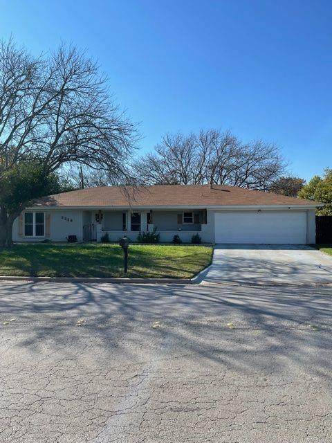 2226 Robertson Drive - Photo 1