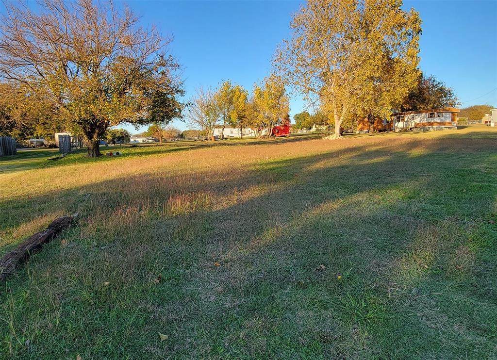 505 Deer Run - Photo 1