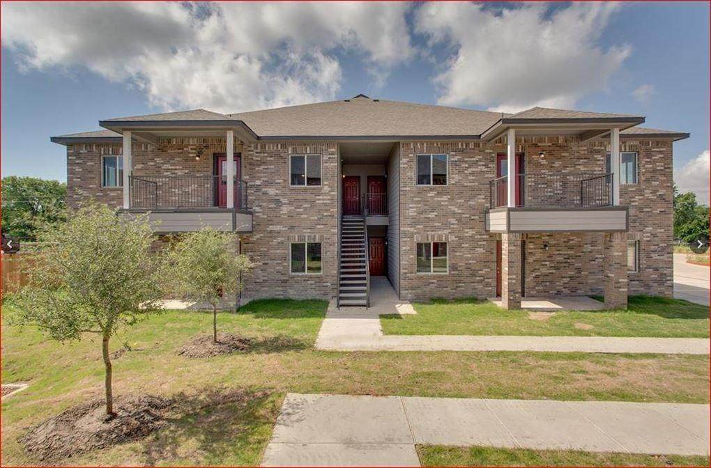 514 Hazelwood Street - Photo 1