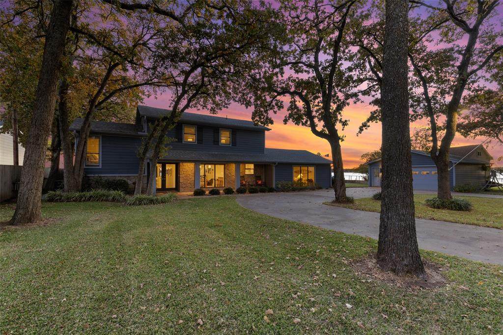 11600 Oakwood Lane - Photo 1