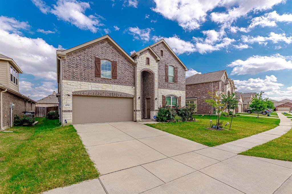 4713 Lake Cove Way - Photo 1