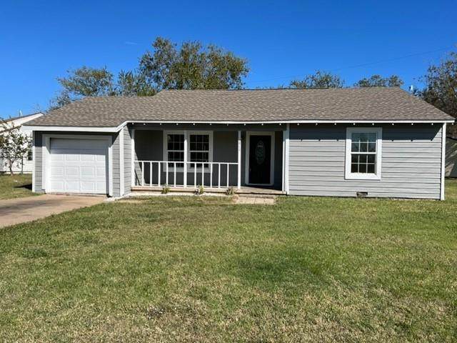 1915 17th Avenue - Photo 1