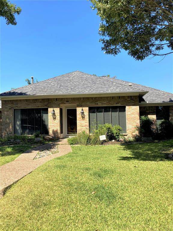 1112 Huntington Drive - Photo 1