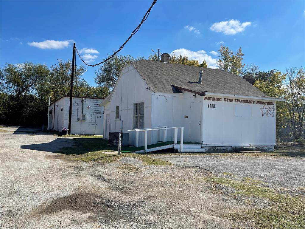 3109 Louise Street - Photo 1