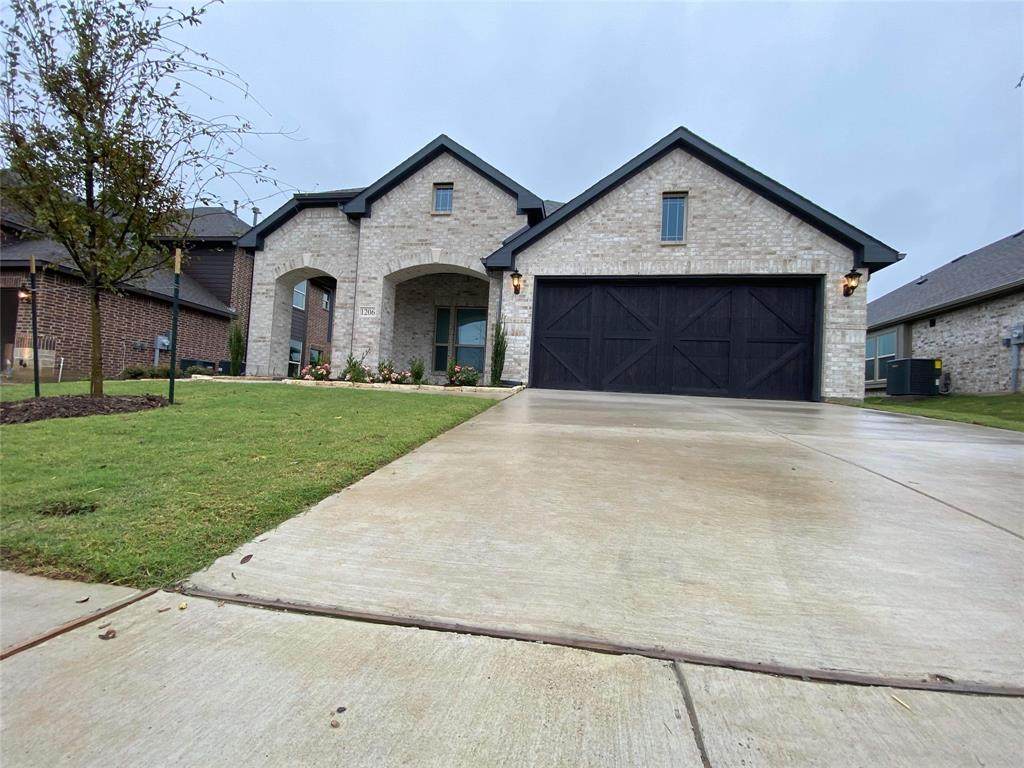 1206 Glasbury Glen - Photo 1