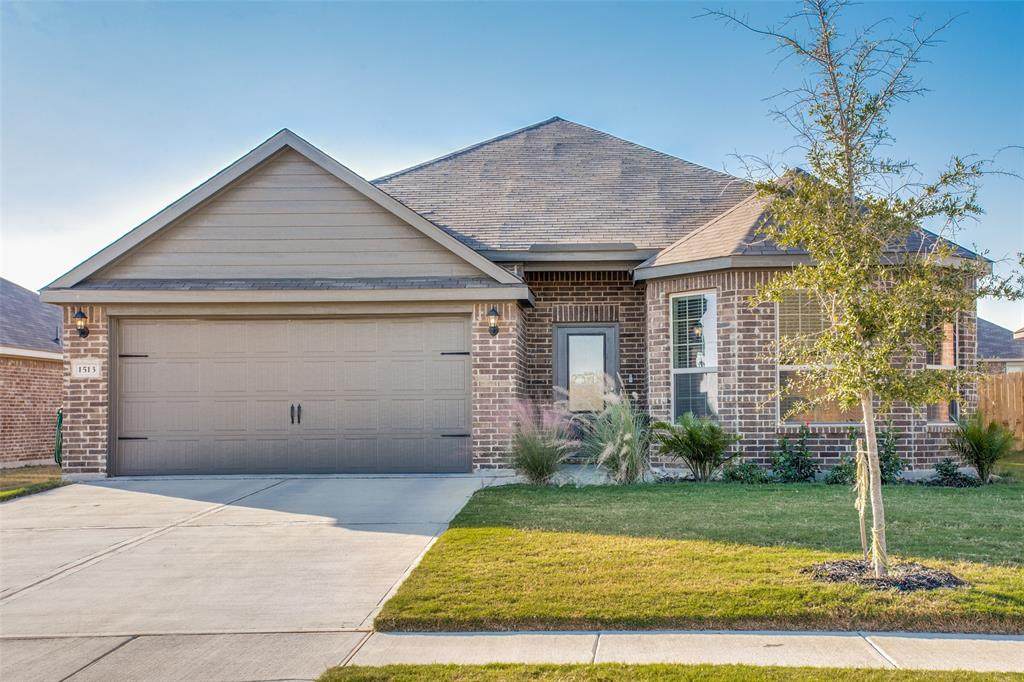 1513 Mackinac Drive - Photo 1