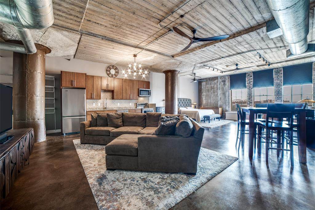 1122 Jackson Street - Photo 1