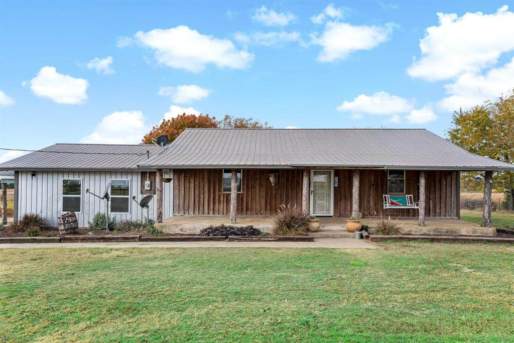 6678 Farm Road 1497 - Photo 1
