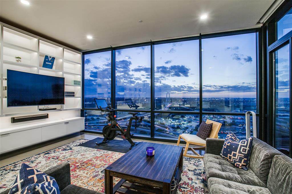 2200 Victory Avenue - Photo 1