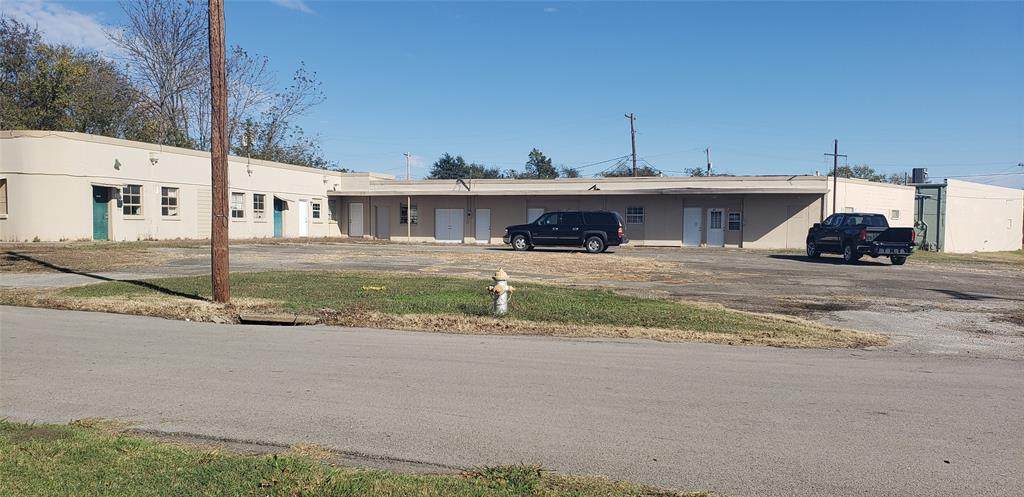 4407 Gee Street - Photo 1