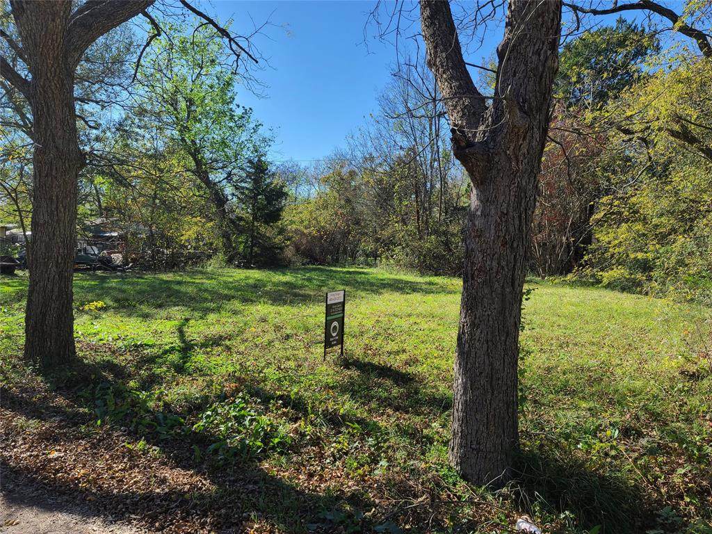 1601 Division Street - Photo 1