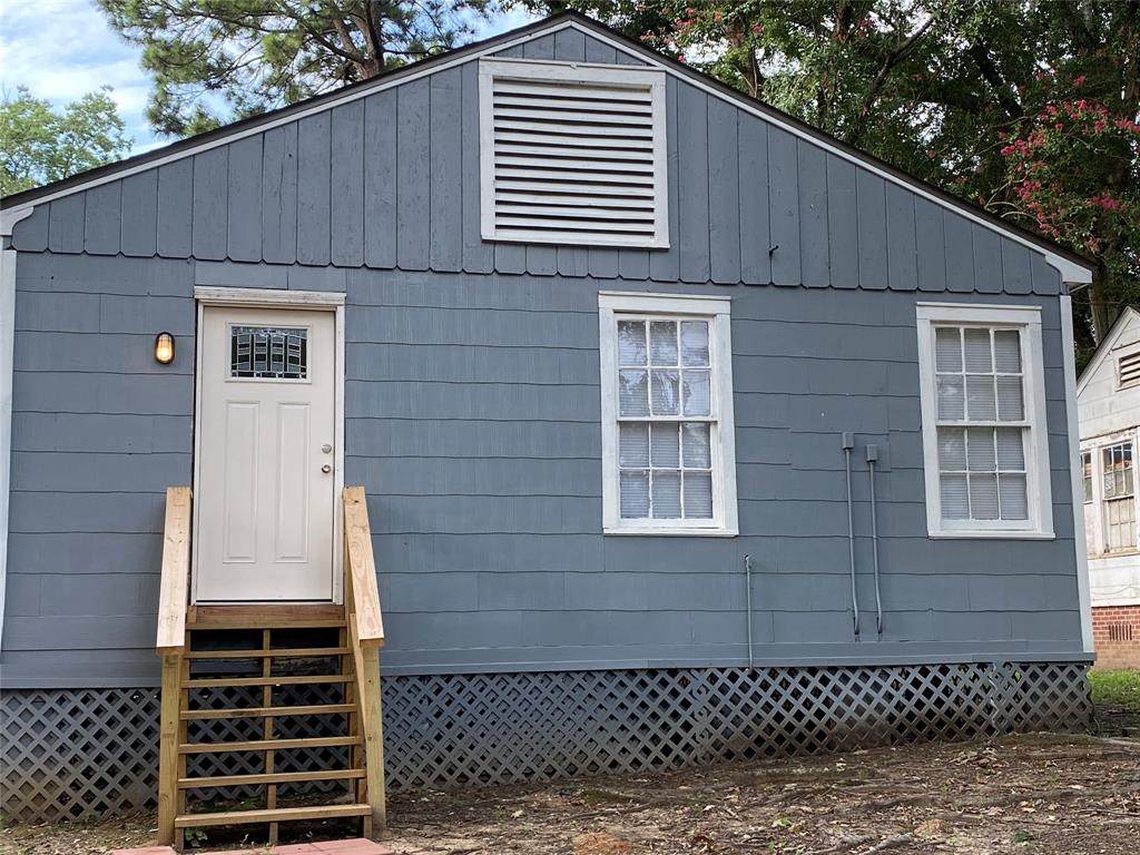157 College - Photo 1
