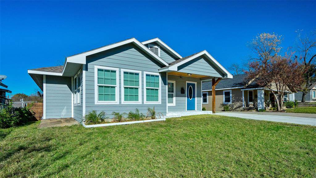 2755 Gladstone Drive - Photo 1