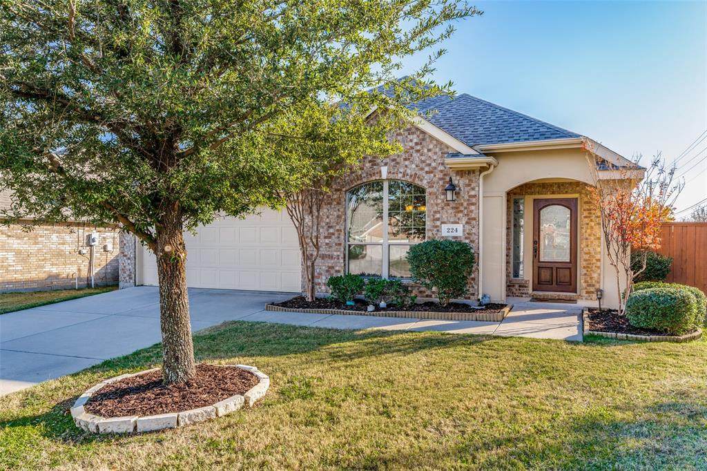 224 Linden Court - Photo 1