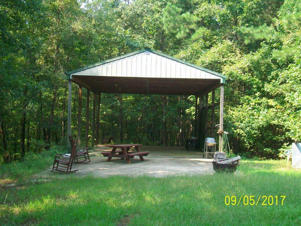 18720 Hwy 157 - Photo 1