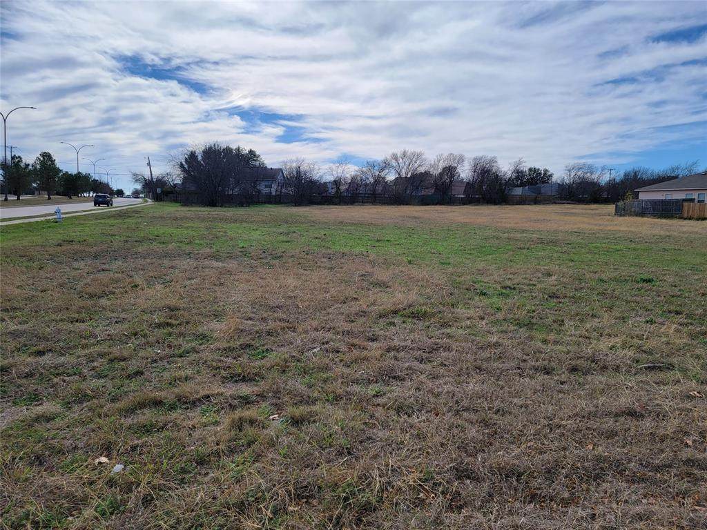 5920 Matlock Road - Photo 1
