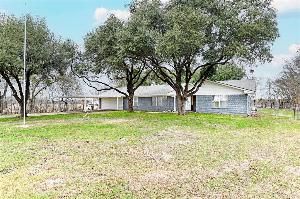 8230 County Road 0150 - Photo 1