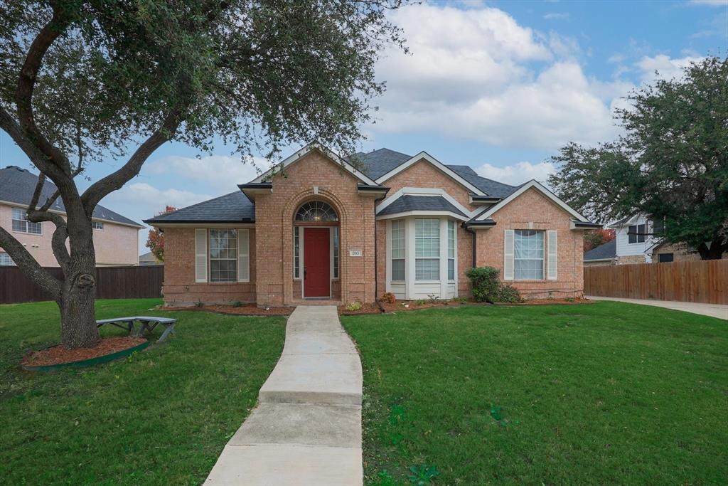 203 Briar Oak Drive - Photo 1