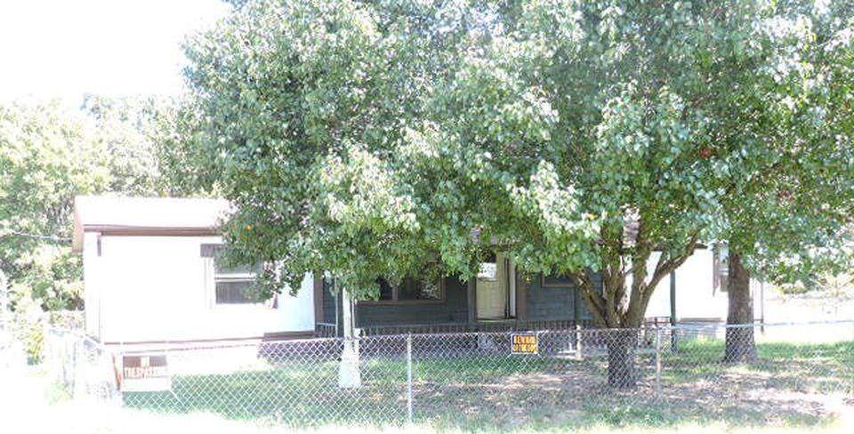 2112 Hwy 334 - Photo 1
