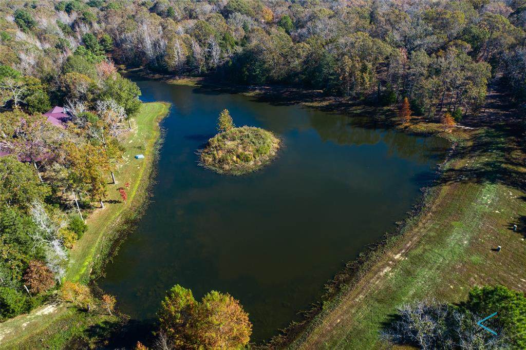 11 Lakeside Drive - Photo 1