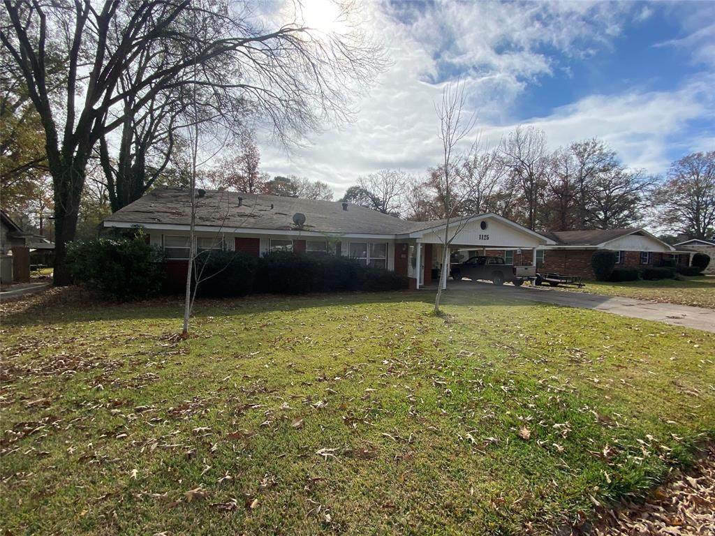 1125 Oakwood Street - Photo 1
