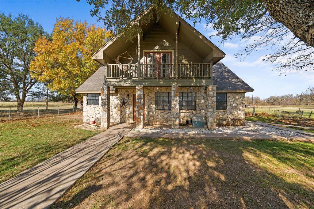 350 County Road 3625 - Photo 1
