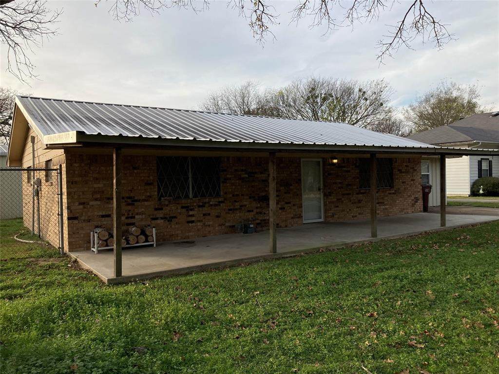 416 Austin Street - Photo 1