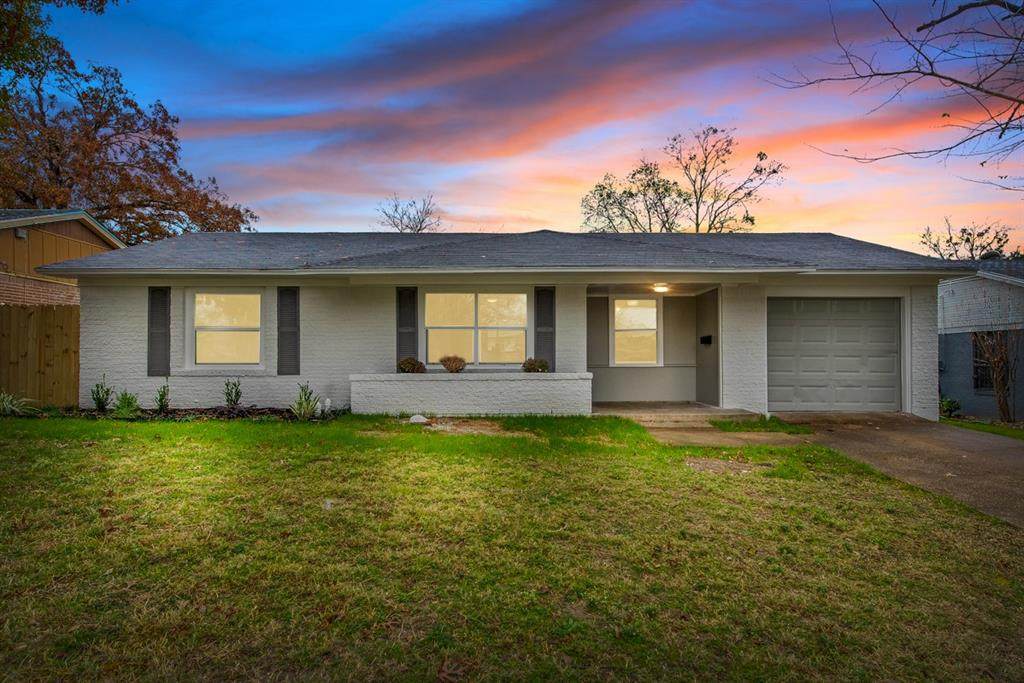 634 Midvale Drive - Photo 1