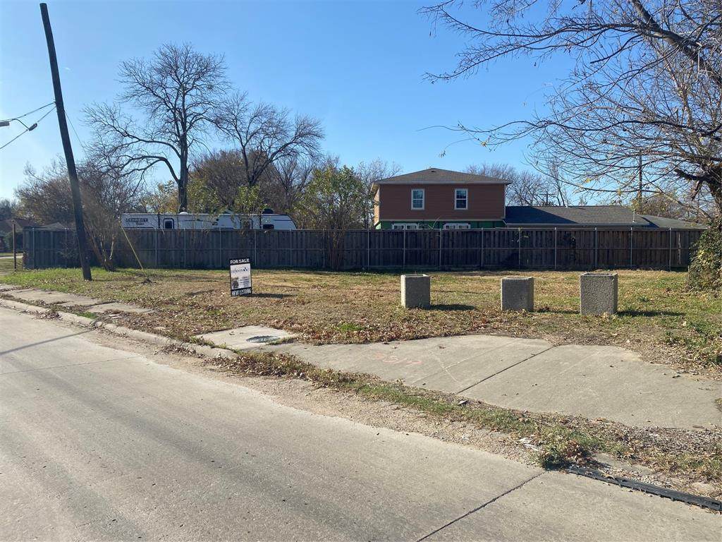 3519 Weisenberger Drive - Photo 1