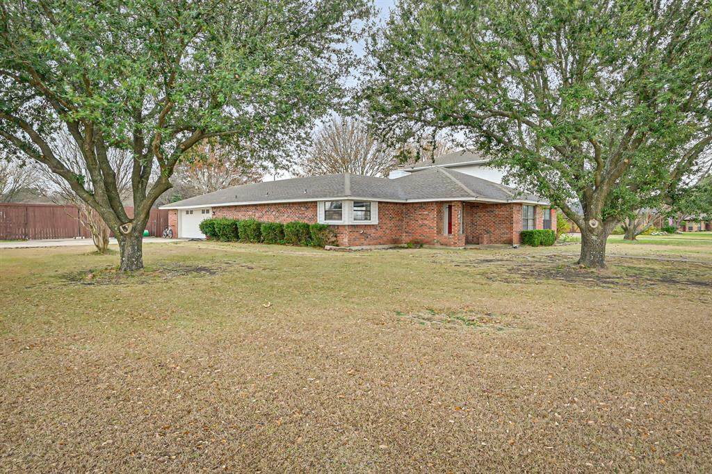 101 Pebble Ridge Court - Photo 1