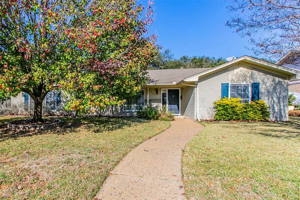 2707 Surrey Drive - Photo 1