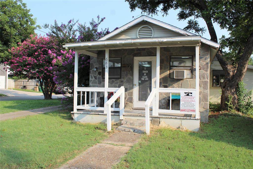 683 Tarleton Street - Photo 1