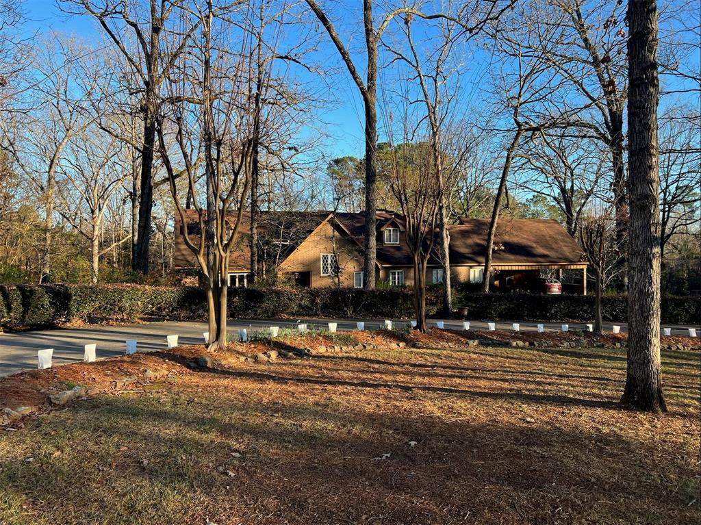 1304 Drake Drive - Photo 1