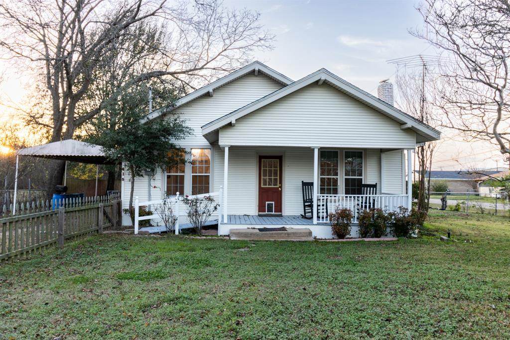 415 1st Street - Photo 1