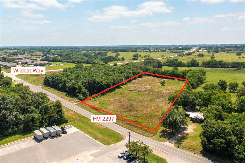 472ac Farm Road 2297 - Photo 1