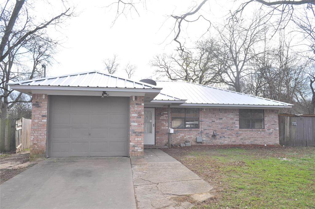 610 Ingram Street - Photo 1