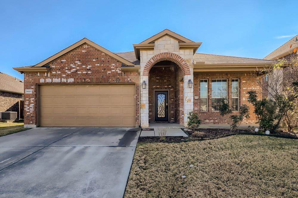 1421 Red Drive - Photo 1