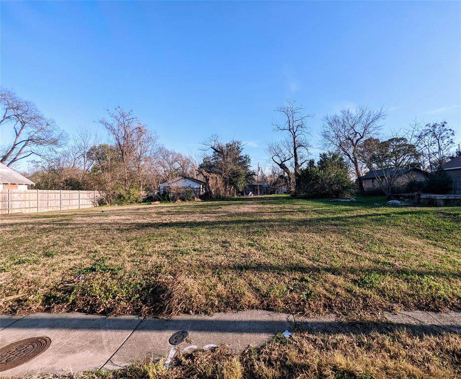 2844 Farragut Street - Photo 1