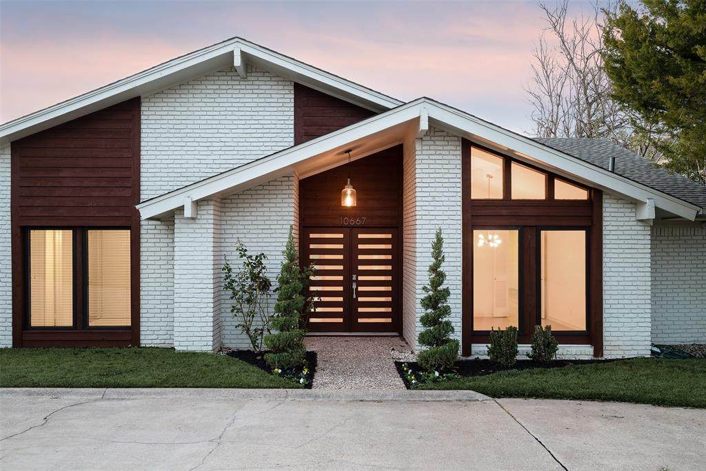 10667 Pagewood Drive - Photo 1